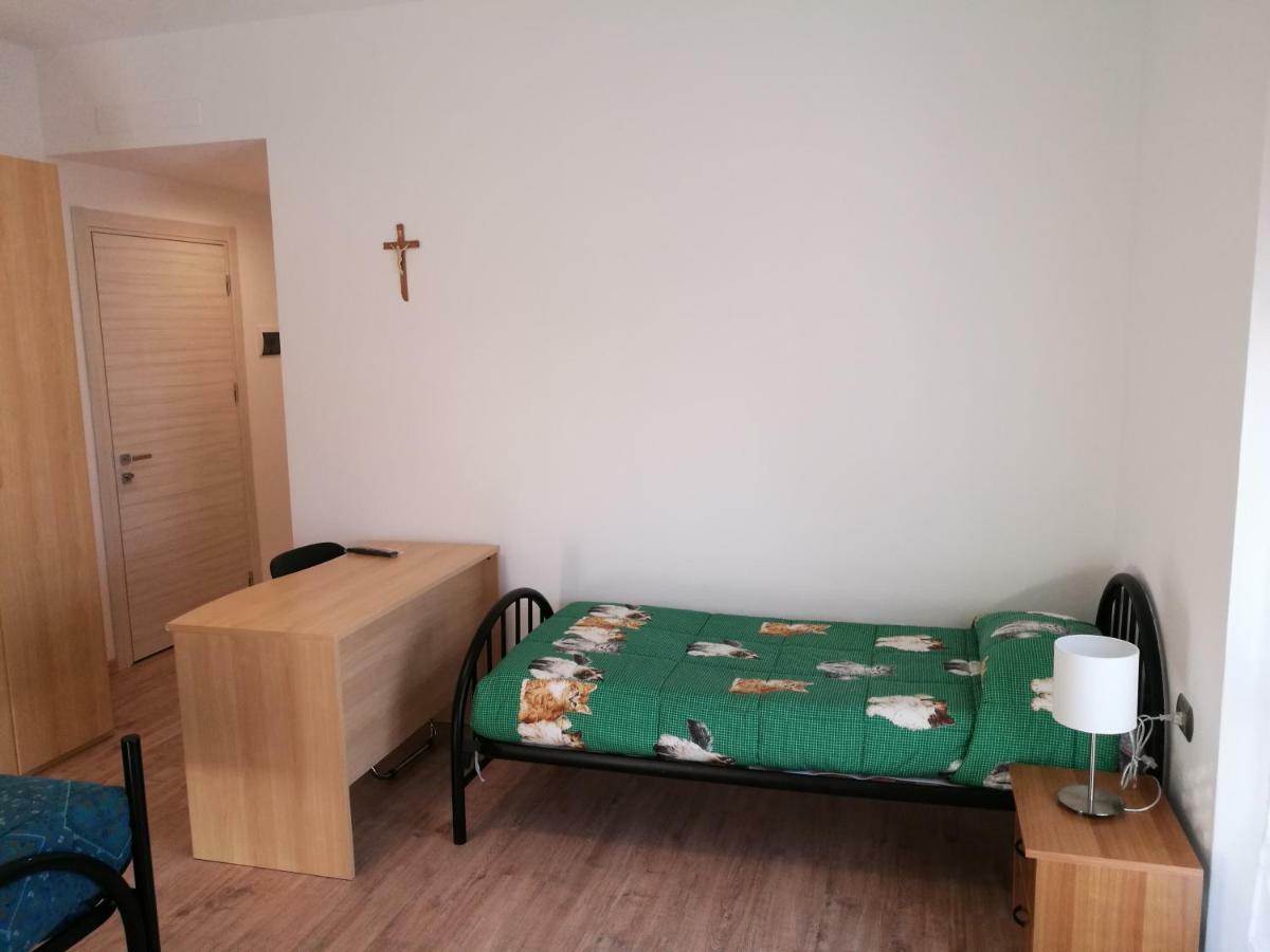 House Degli Angeli Rooms Ассизи Экстерьер фото